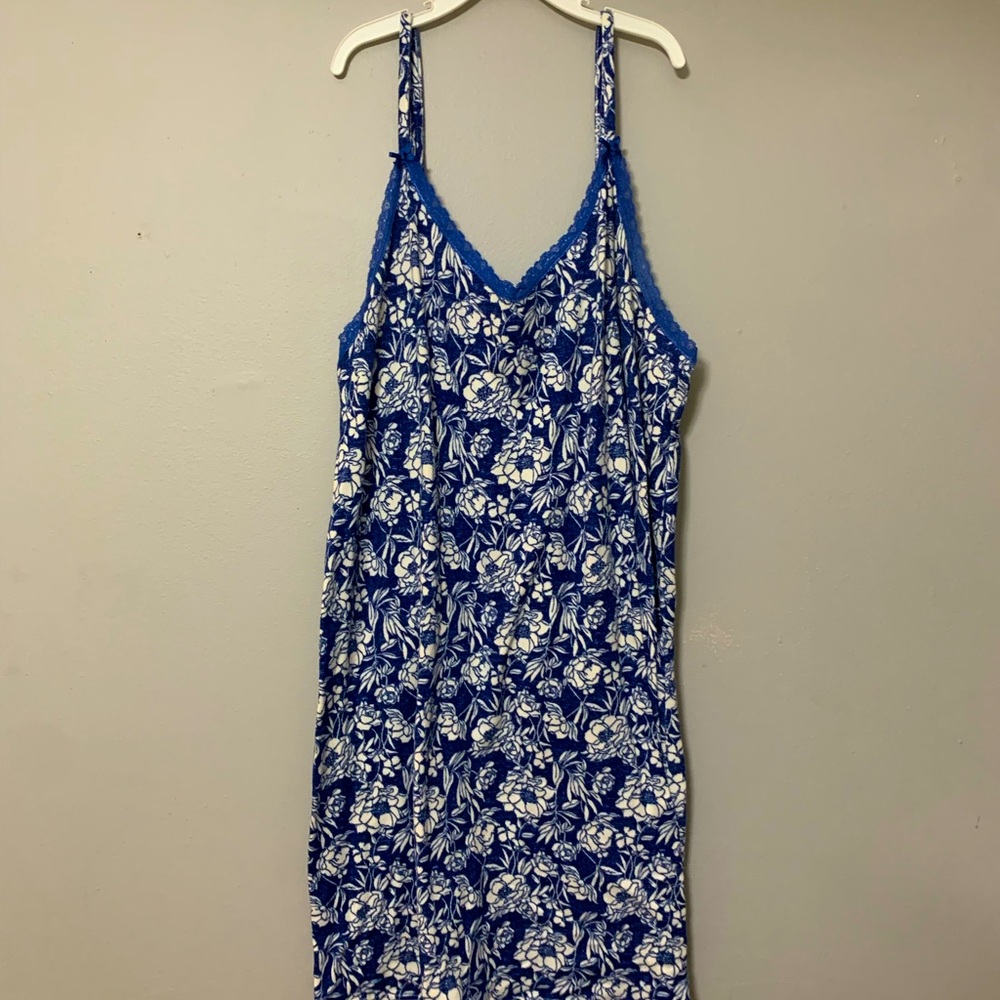 Navy & White floral sleep dress with lace detail trim